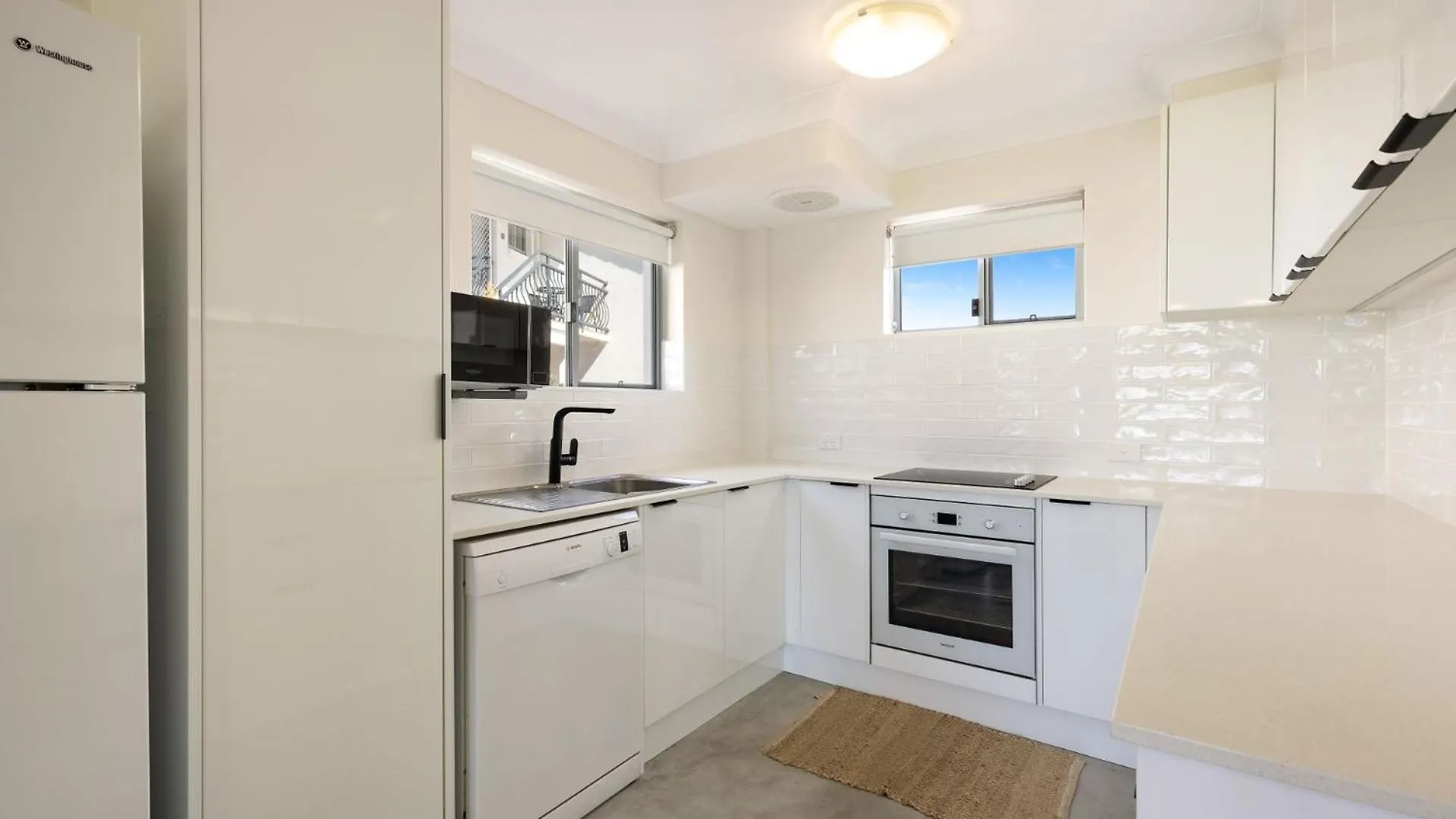 Absolute Beachfront Apartment 3B Lennox Head